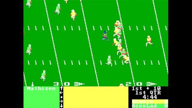 4th & Inches Gameplay Screenshot